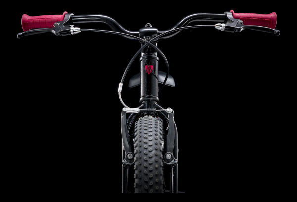 Vélo Enfant 2023 Trek Precaliber 20'' FW Voodoo Trek Black 8 Vélo Enfant 2023 Trek Precaliber 20'' FW Voodoo Trek Black – Image 6