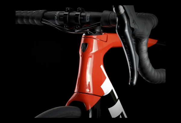 Vélo De Route Trek Emonda SL 6 Pro Disc Shimano Ultegra 11V Trek Black/Radioactive Red 2022 6 Vélo De Route Trek Emonda SL 6 Pro Disc Shimano Ultegra 11V Trek Black/Radioactive Red 2022 – Image 4