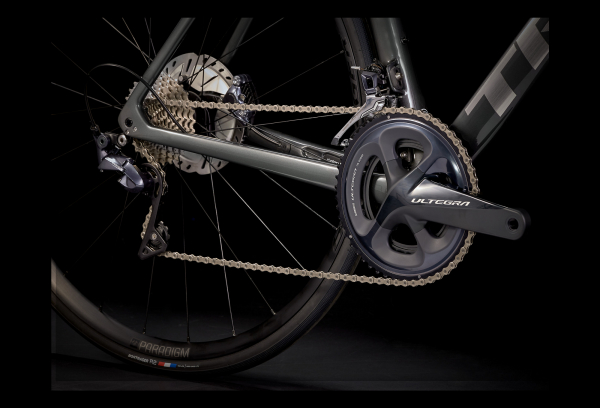 Vélo De Route Trek Emonda SL 6 Disc Shimano Ultegra 11V Lithium Grey/Brushed Chrome 2022 4 Vélo De Route Trek Emonda SL 6 Disc Shimano Ultegra 11V Lithium Grey/Brushed Chrome 2022 – Image 2