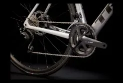 Vélo De Route Trek Emonda SL 5 Disc Shimano 105 11V Lithium Quicksilver/Brushed Chrome 2022 10 Vélo De Route Trek Emonda SL 5 Disc Shimano 105 11V Lithium Quicksilver/Brushed Chrome 2022 -Électrique Shop 16080095eeb2387d97763.92181210