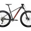 VTT Semi Rigide Trek Roscoe 6 27.5+ Shimano Deore 10V Lithium Grey/Cobra Blood 2023 -Électrique Shop 16416795f18453081ae17.81639146