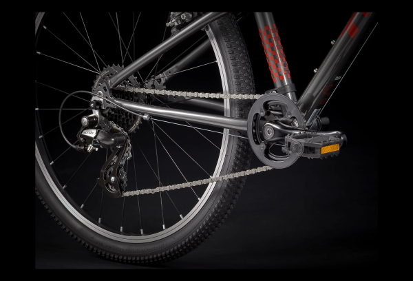 VTT Enfant Trek Wahoo 24'' Shimano Altus 8V Lithium Grey/Radioactive Red 2022 5 VTT Enfant Trek Wahoo 24'' Shimano Altus 8V Lithium Grey/Radioactive Red 2022 – Image 3