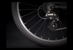 VTT Enfant Trek Wahoo 24'' Shimano Altus 8V Lithium Grey/Radioactive Red 2022 9 VTT Enfant Trek Wahoo 24'' Shimano Altus 8V Lithium Grey/Radioactive Red 2022 -Électrique Shop 1683778609bcb6c629a47.29393721