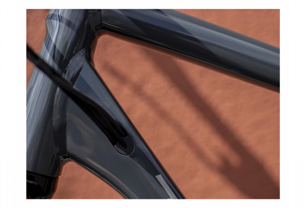 Vélo De Ville Electrique Trek Allant+ 5 27.5'' 500wh Shimano 9V Solid Charcoal 2022 6 Vélo De Ville Electrique Trek Allant+ 5 27.5'' 500wh Shimano 9V Solid Charcoal 2022 – Image 4