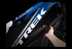 VTT Électrique Tout-Suspendu Trek E-Caliber 9.8 Shimano XT 12V 250 Wh 29'' Gloss Alpine Navy Smoke 2022 13 VTT Électrique Tout-Suspendu Trek E-Caliber 9.8 Shimano XT 12V 250 Wh 29'' Gloss Alpine Navy Smoke 2022 -Électrique Shop 21205356124f63d99acf4.20309158